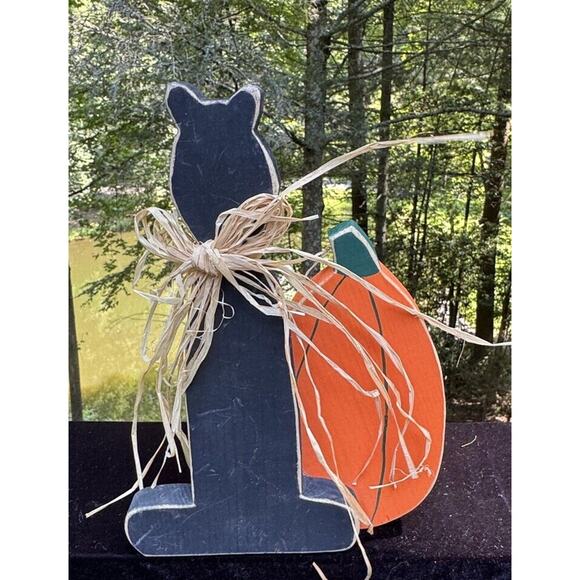 Primative style Country Decor wooden painted Black Cat Pumpkin 10” Shelf Sitter - Picture 1 of 8